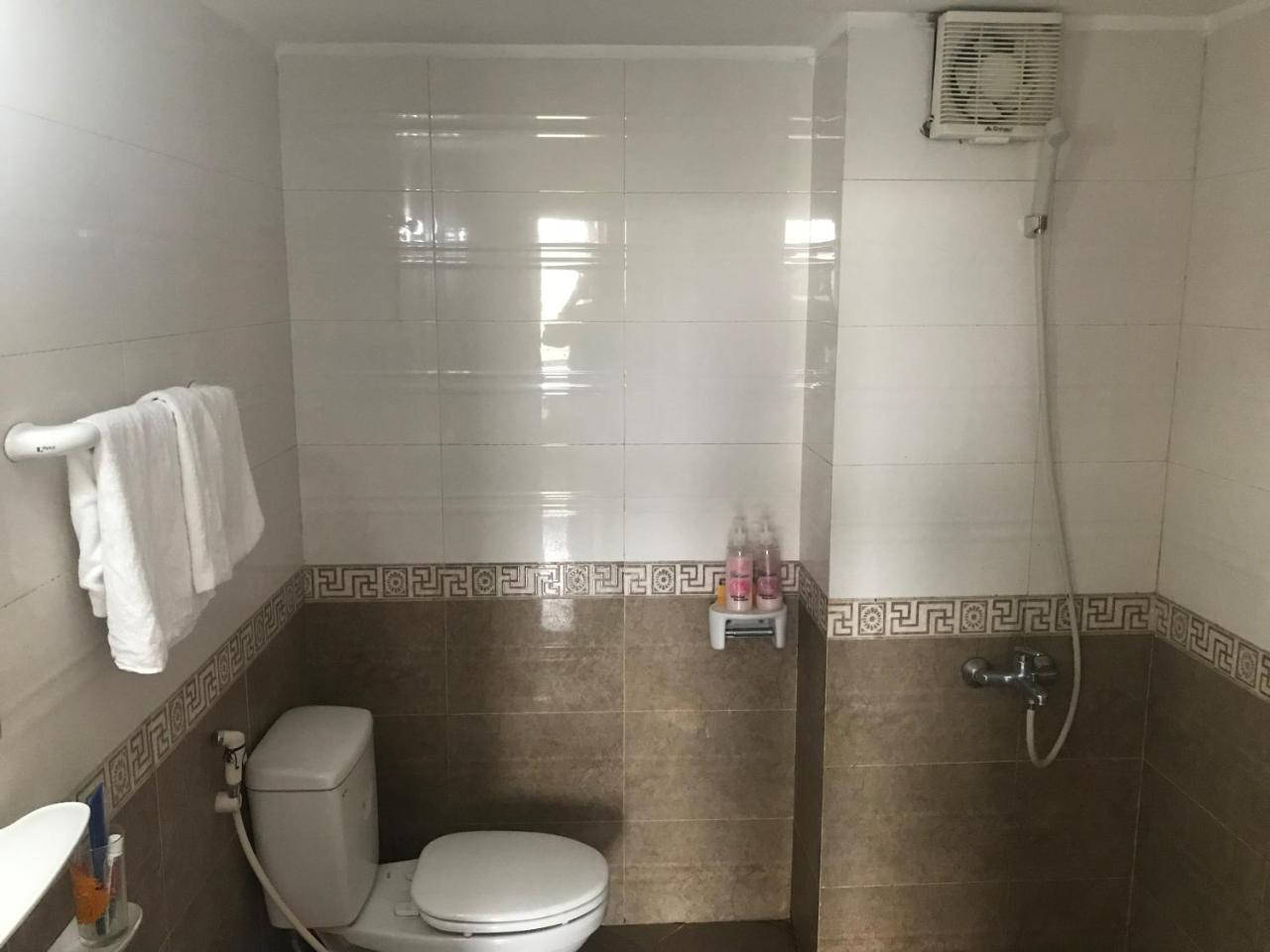 Hoanglong Hotel Hanoi Bagian luar foto
